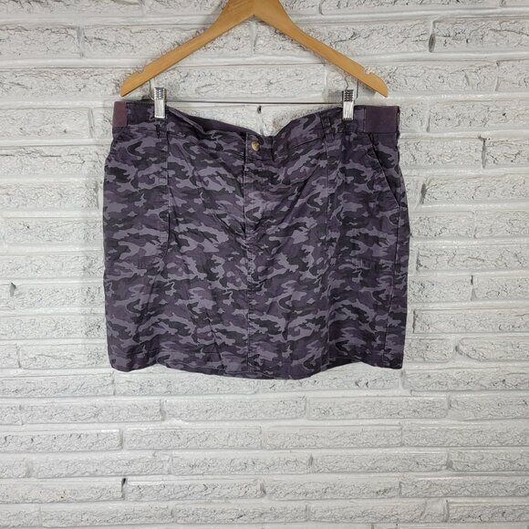 Lee Womens Skort 22 Mid Rise Zip Fly Gray Camouflage Lightweight CAM1XE - Picture 1 of 9